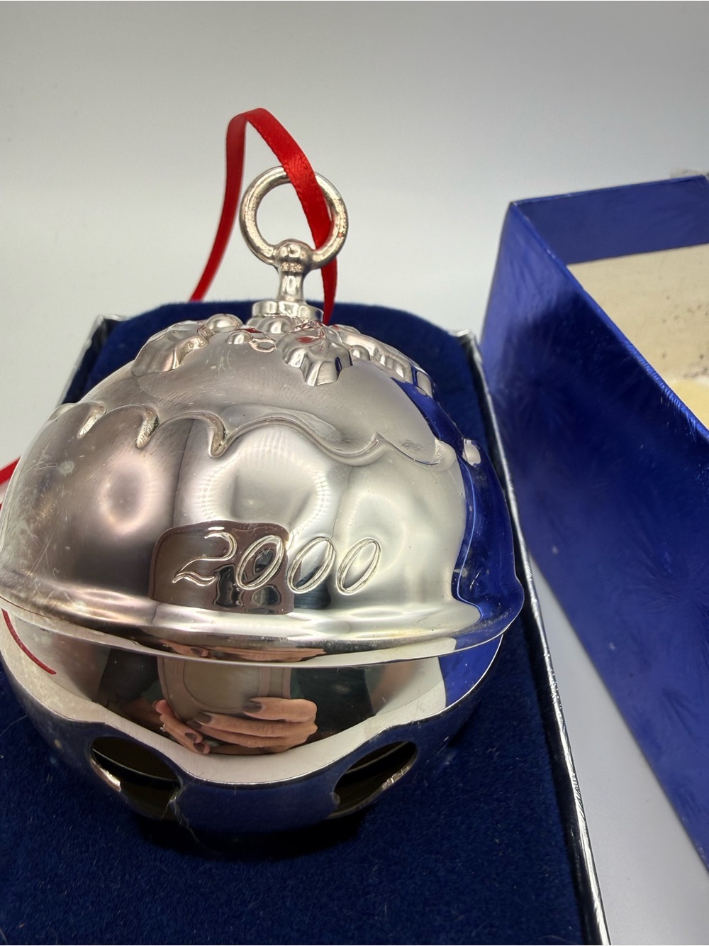 Reed & Barton 2000 Holly Bell Silverplate Christmas Ornament w/ Box